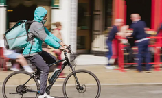 抖音共同好友能否看到评论及收到提醒详解